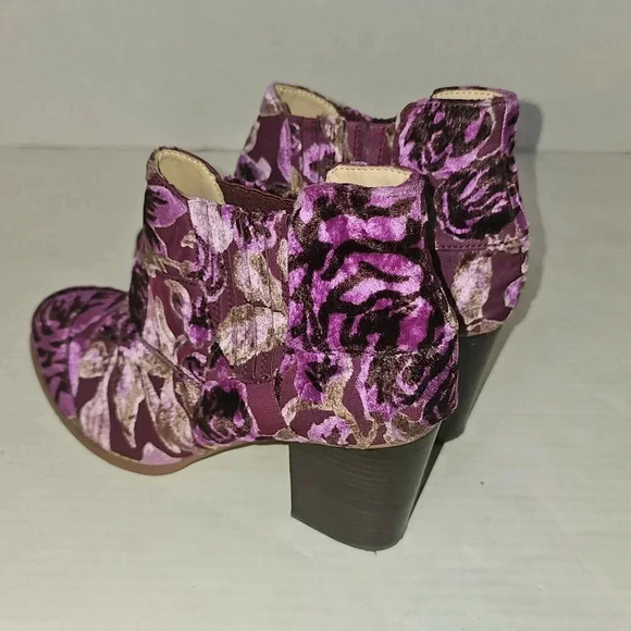 Anthropologie Billy Ella Floral Boho Pink Burn Out Velvet Booties SZ 7.5 - Picture 6 of 13